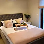 Apartamenty Na Dworskiej - Blisko Energylandia, Zator, Zatorland Prázdninový dům *
